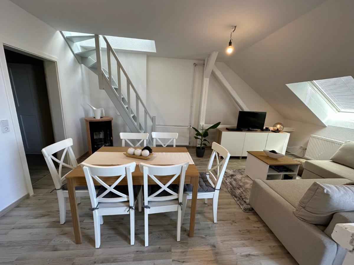 Gemuetliche Neurenovierte Dachgeschosswohnung Erfurt Buitenkant foto