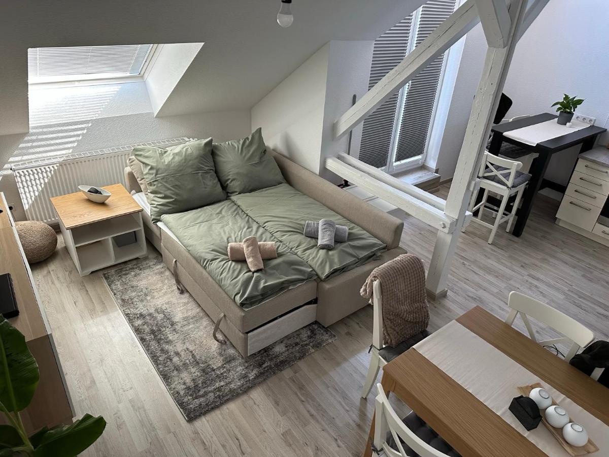 Gemuetliche Neurenovierte Dachgeschosswohnung Erfurt Buitenkant foto